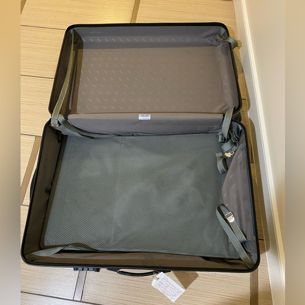 Rimowa Hard Case Check On Luggage - Picture 8 of 12